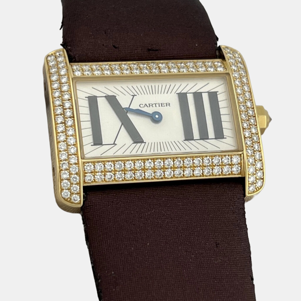 Cartier Tank Divan 2601 Quartz White Diamonds 18k Yellow Gold Women's Wristwatch 45 mm Cartier Tank Divan 2601 Quartz White Diamonds 18k Yellow Gold Women's Wristwatch 45 mm