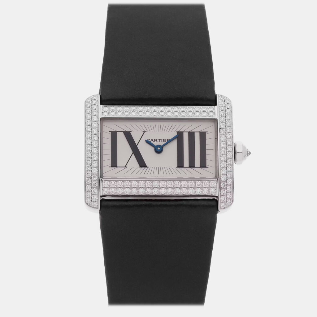 Pre-Owned Cartier Tank Divan WA301571 31 mm x 20 mm Pre-Owned Cartier Tank Divan WA301571 31 mm x 20 mm