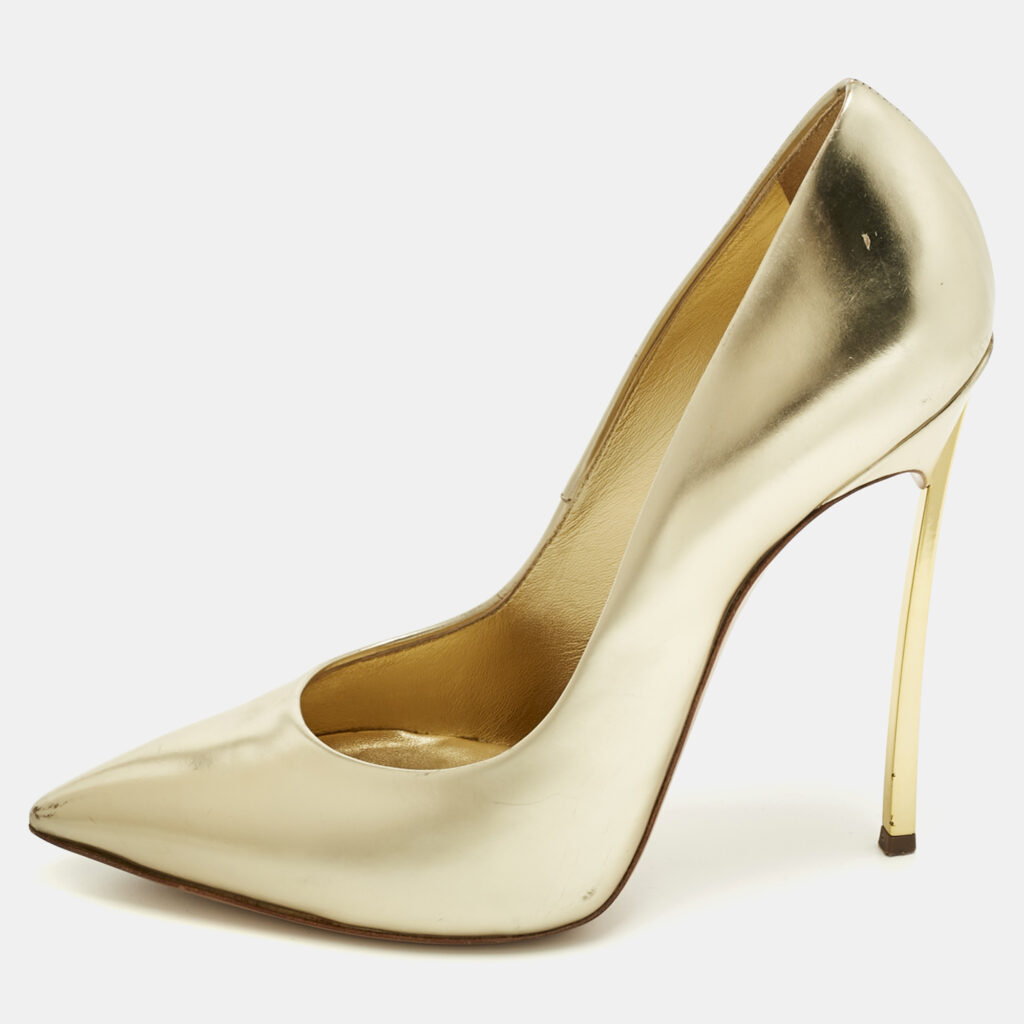 Casadei Gold Leather Blade Pointed Toe Pumps Size 39 Casadei Gold Leather Blade Pointed Toe Pumps Size 39