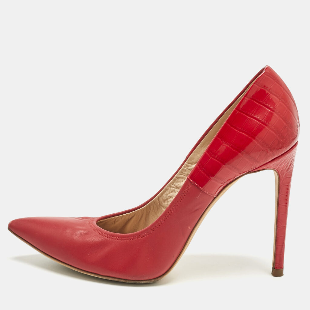 Casadei Red Croc Embossed Patent Leather and Leather Pointed Toe Pumps Size 36.5 Casadei Red Croc Embossed Patent Leather and Leather Pointed Toe Pumps Size 36.5