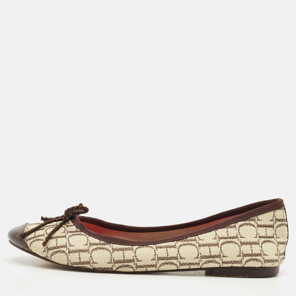 CH Carolina Herrera Cream/Brown Monogram Canvas Bow Ballet Flats Size 36 CH Carolina Herrera Cream/Brown Monogram Canvas Bow Ballet Flats Size 36