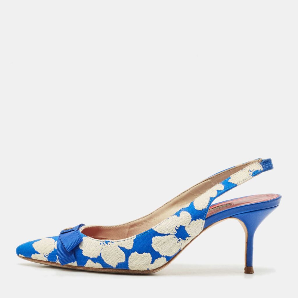 CH Carolina Herrera Blue/White Canvas Bow Slingback Pumps Size 37 CH Carolina Herrera Blue/White Canvas Bow Slingback Pumps Size 37