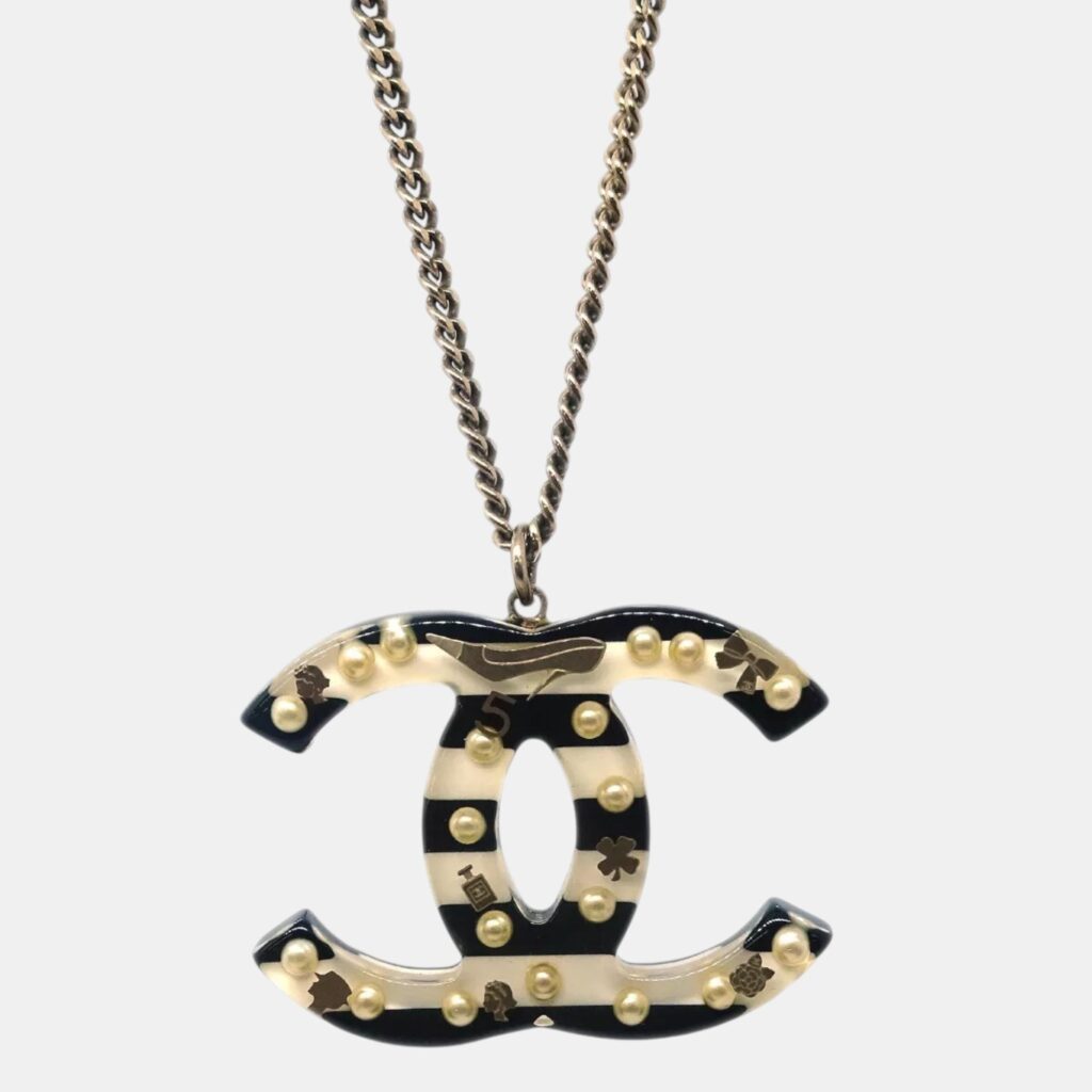 Chanel Artificial Pearl Gold Chain Pendant Necklace Chanel Artificial Pearl Gold Chain Pendant Necklace