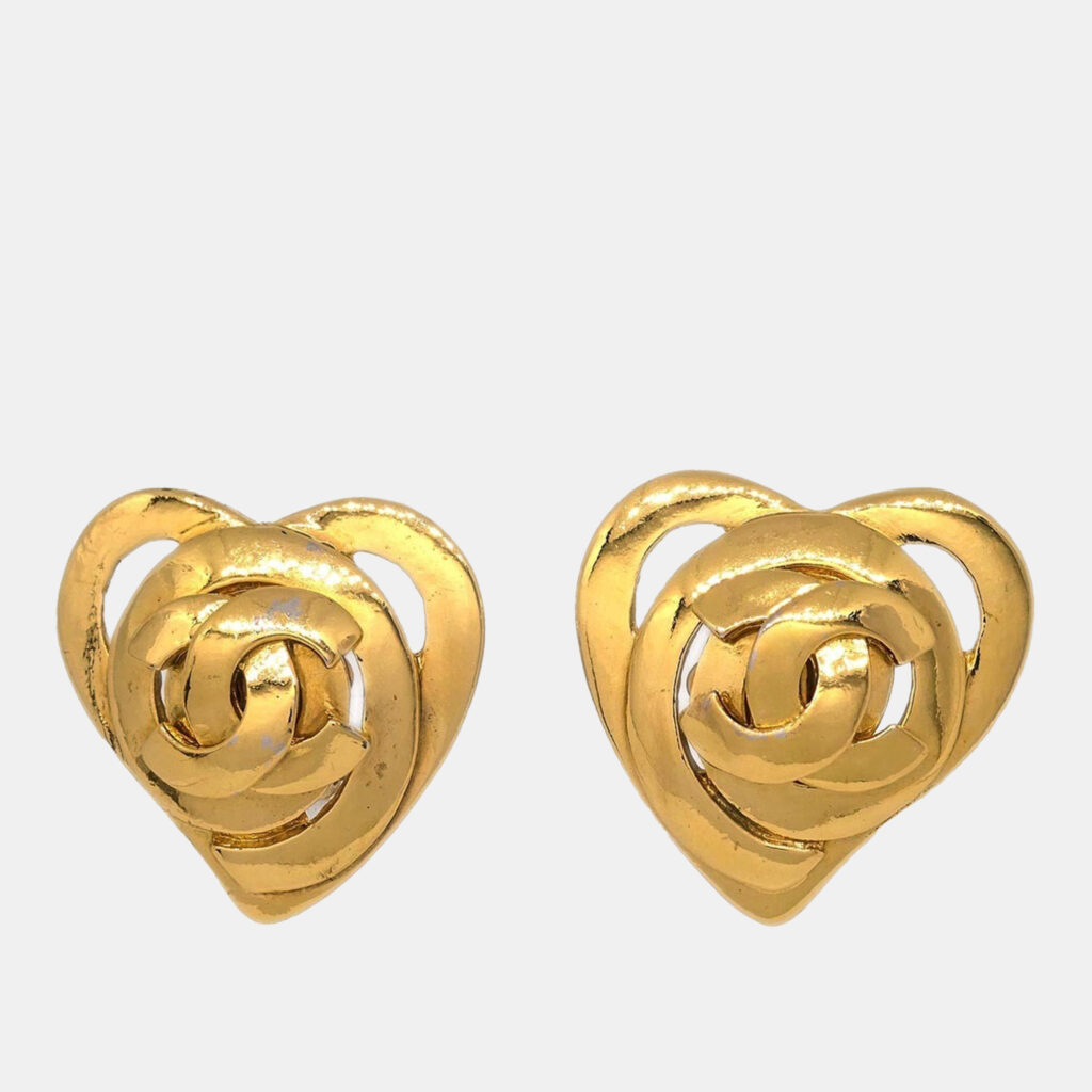 Chanel Gold Heart Earrings Clip-On Chanel Gold Heart Earrings Clip-On