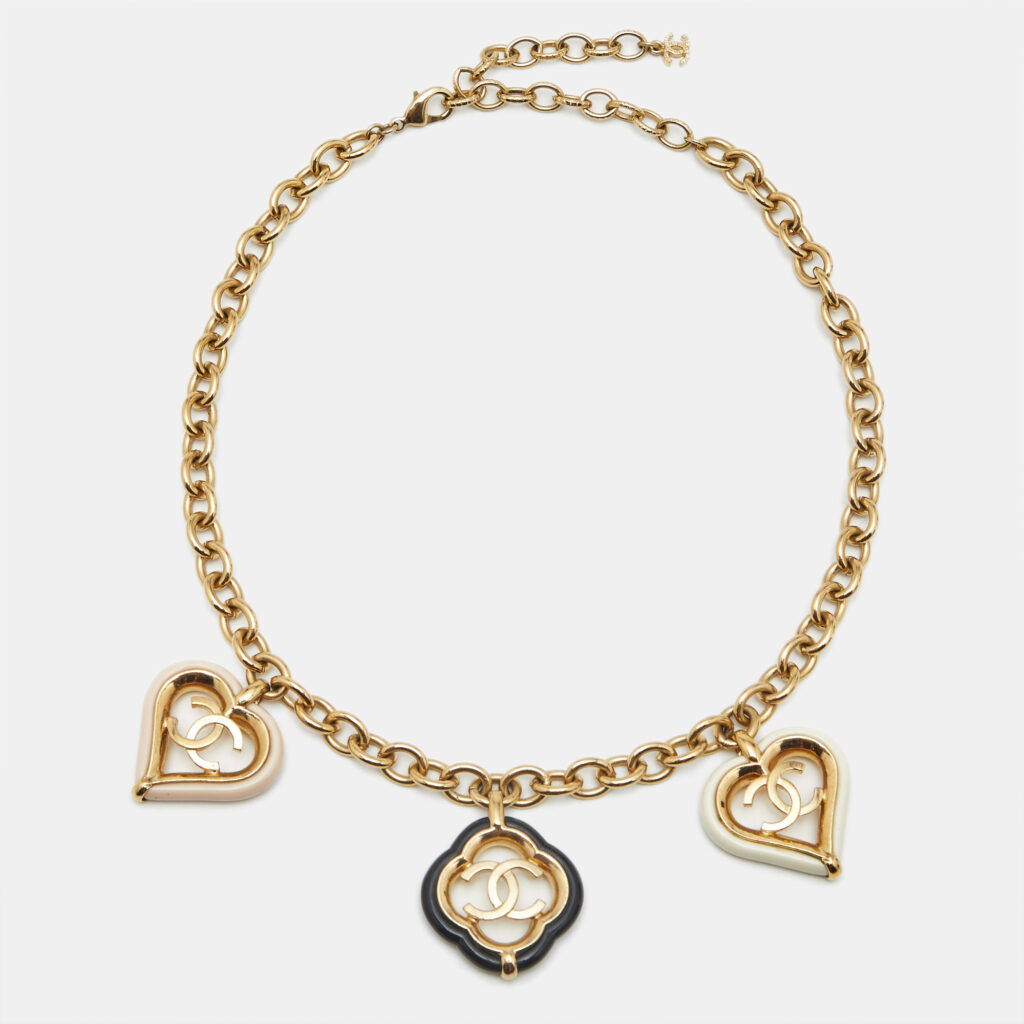 Chanel CC Resin Gold Tone Necklace Chanel CC Resin Gold Tone Necklace
