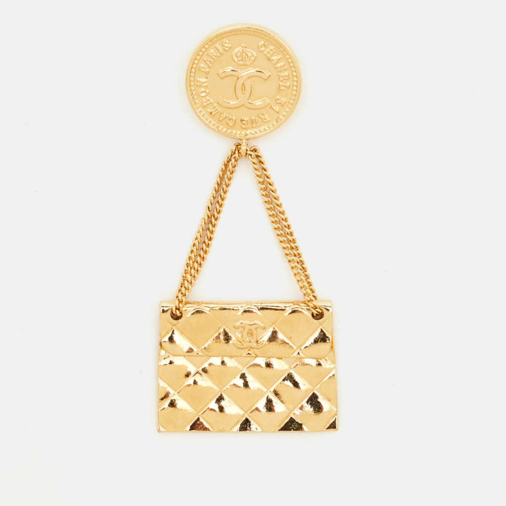 Chanel Hanging Flap Bag Motif Gold Tone Pin Brooch Chanel Hanging Flap Bag Motif Gold Tone Pin Brooch