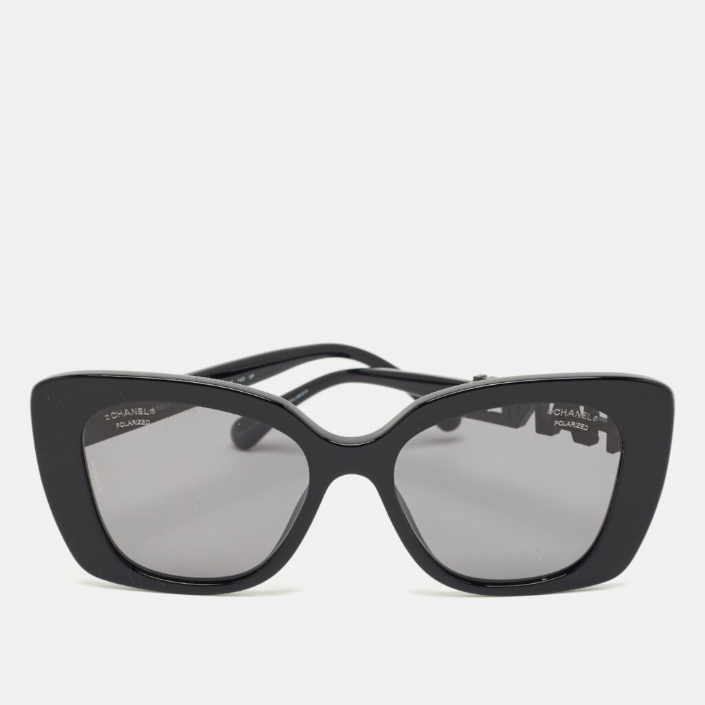 Chanel Black Polarized 5422B Logo Crystals Cat Eye Sunglasses Chanel Black Polarized 5422B Logo Crystals Cat Eye Sunglasses