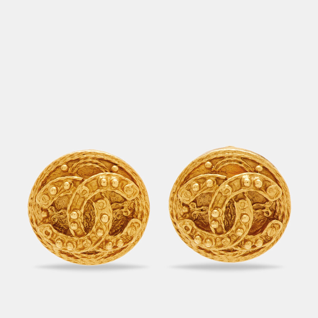 Chanel CC Gold Tone Textured Round Clip-on Stud Earrings Chanel CC Gold Tone Textured Round Clip-on Stud Earrings