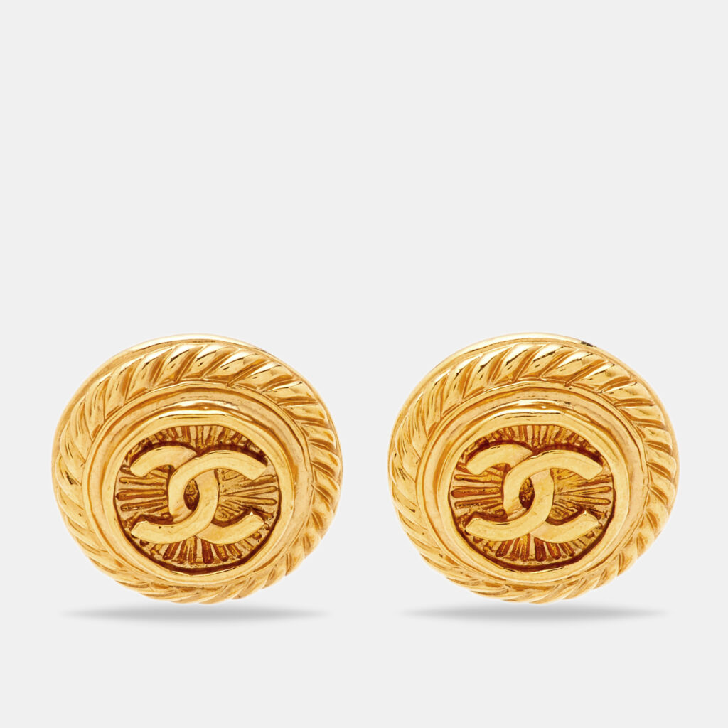Chanel CC Round Gold Tone Clip-on Stud Earrings Chanel CC Round Gold Tone Clip-on Stud Earrings