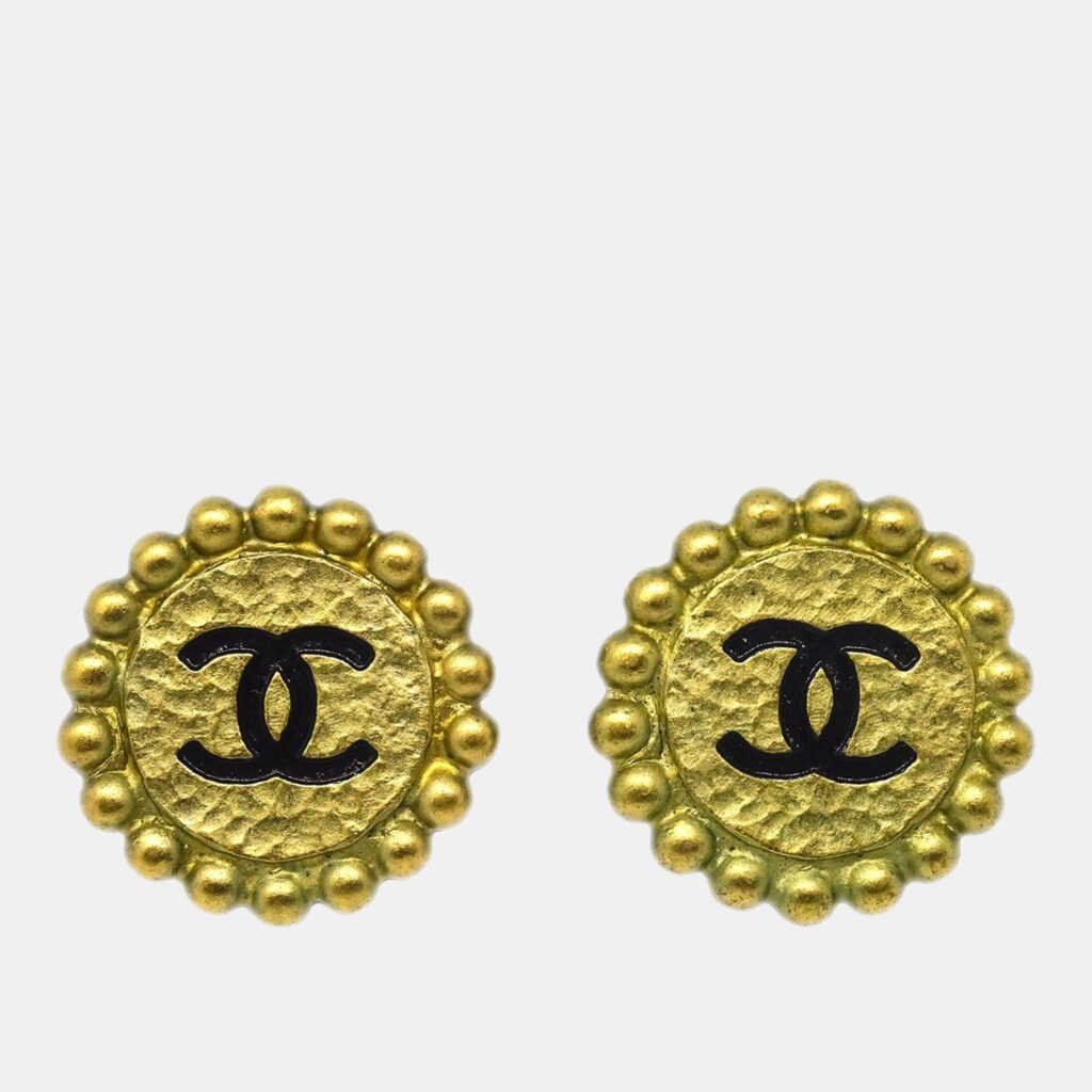 Chanel CC Button Earrings Clip-On Gold Chanel CC Button Earrings Clip-On Gold