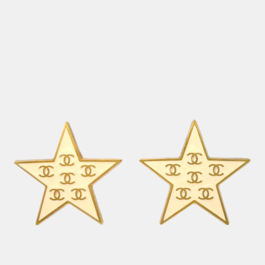 luxury-women-chanel-used-accessories-p1210720-001.jpg Chanel Star Earrings Clip-On White