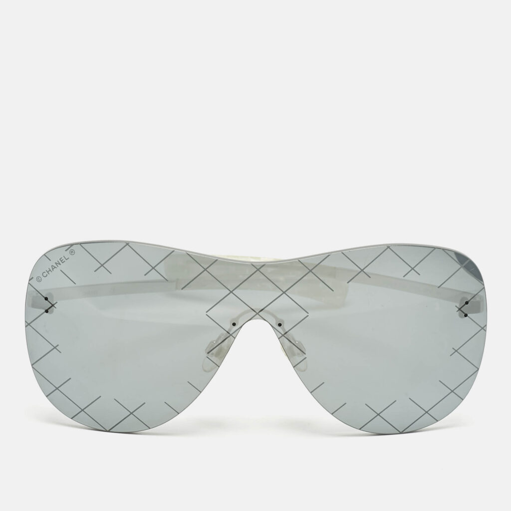 Chanel Dark Grey Mirrored 71158 Runaway Shield Sunglasses Chanel Dark Grey Mirrored 71158 Runaway Shield Sunglasses