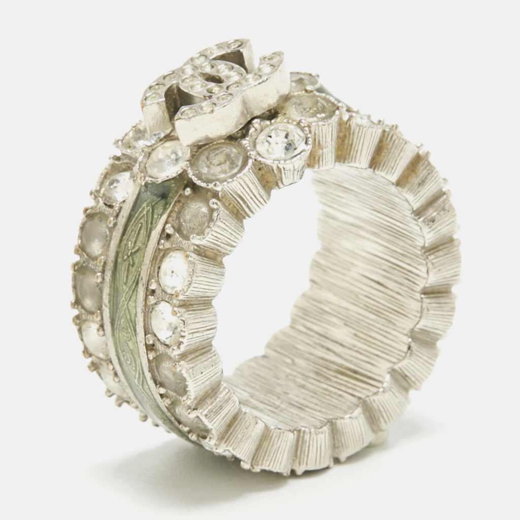 luxury-women-chanel-used-accessories-p1217389-006-1.jpg Chanel CC Enamel Crystals Silver Tone Ring Size 52.5