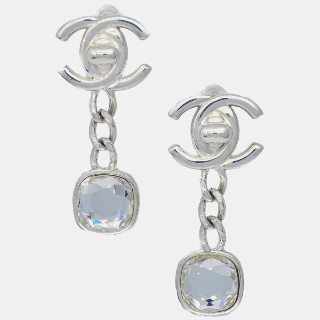 luxury-women-chanel-used-accessories-p1220681-001-1.jpeg Chanel Dangle Turnlock Earrings Clip-On Silver Rhinestone 97A
