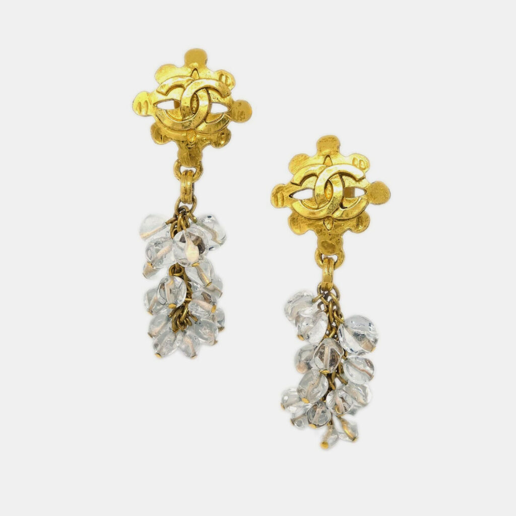 Chanel Dangle Earrings Clip-On Gold 94P Chanel Dangle Earrings Clip-On Gold 94P