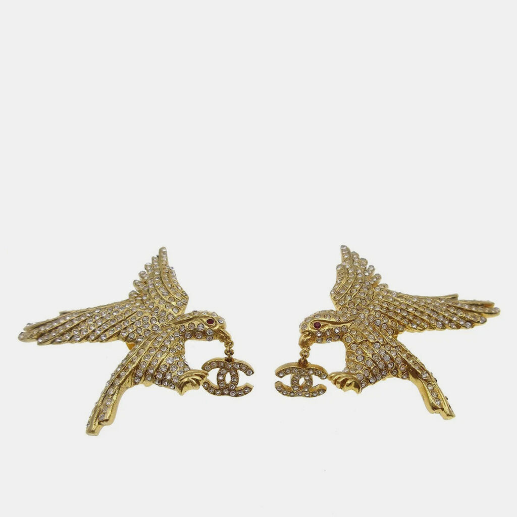 Chanel Rhinestone Eagle Earrings Clip-On Gold 01P Chanel Rhinestone Eagle Earrings Clip-On Gold 01P