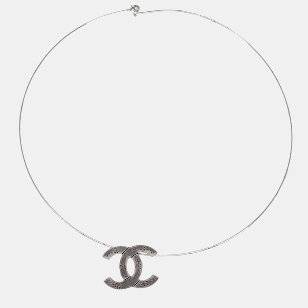 Chanel CC Necklace Pendant Silver Chanel CC Necklace Pendant Silver