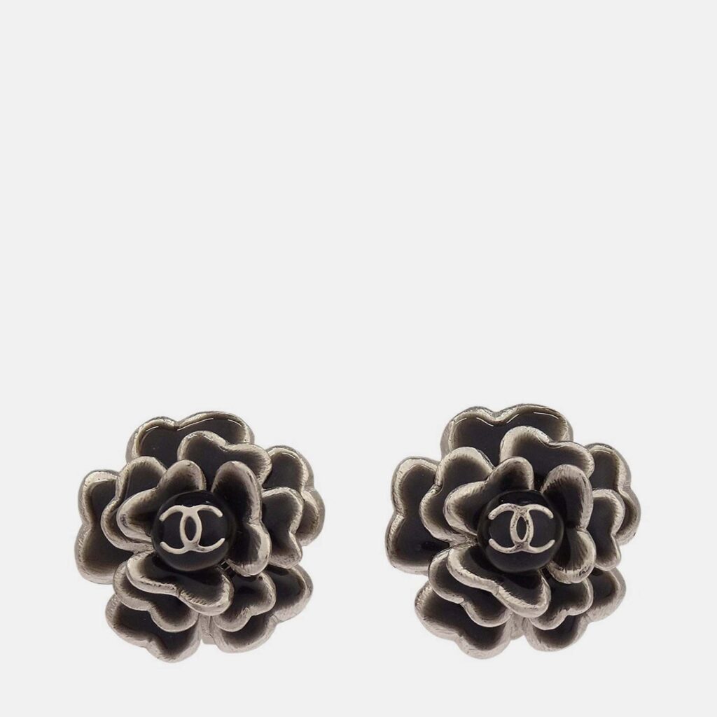 Chanel Flower Earrings Clip-On Silver Black Chanel Flower Earrings Clip-On Silver Black