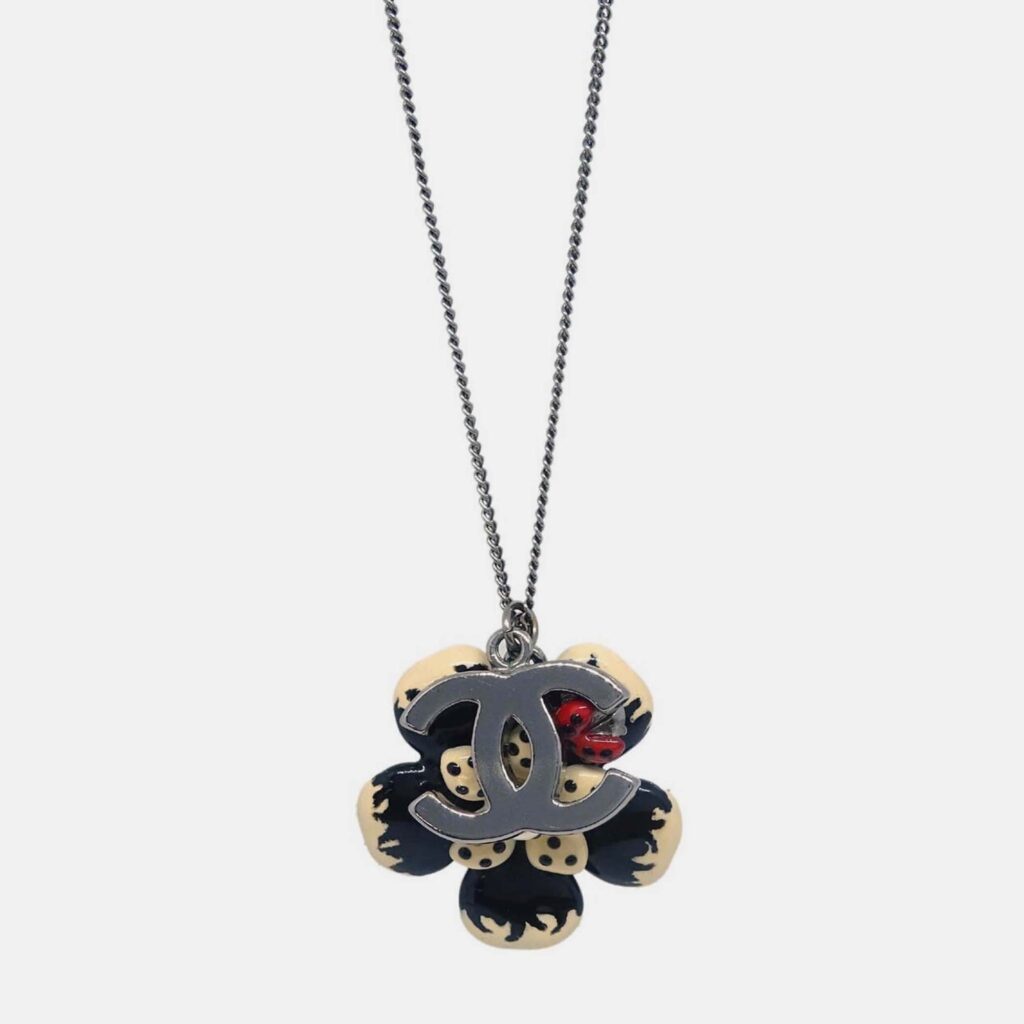 Chanel CC Flower Ladybug Chain Necklace Pendant Silver Black Chanel CC Flower Ladybug Chain Necklace Pendant Silver Black