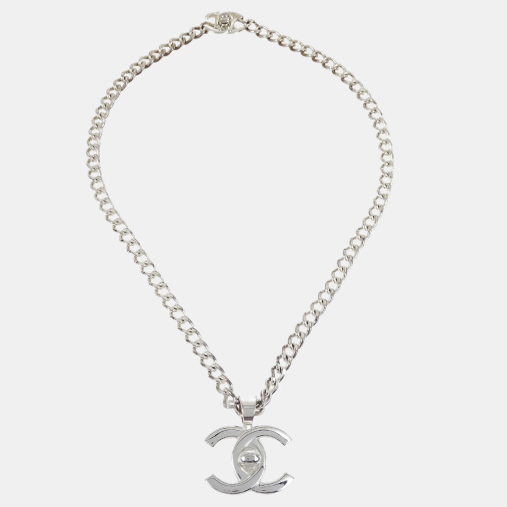 Chanel Turnlock Chain Pendant Necklace Silver Chanel Turnlock Chain Pendant Necklace Silver