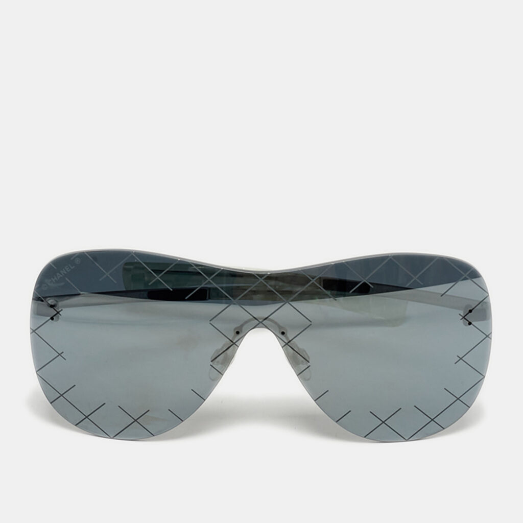 Chanel Black Mirrored 71158 Quilted Rimless Shield Sunglasses Chanel Black Mirrored 71158 Quilted Rimless Shield Sunglasses