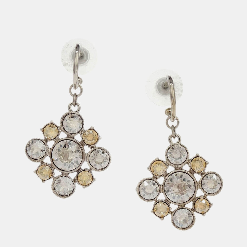 Chanel Rhombus Dangle Piercing Earrings Silver Rhinestone Chanel Rhombus Dangle Piercing Earrings Silver Rhinestone