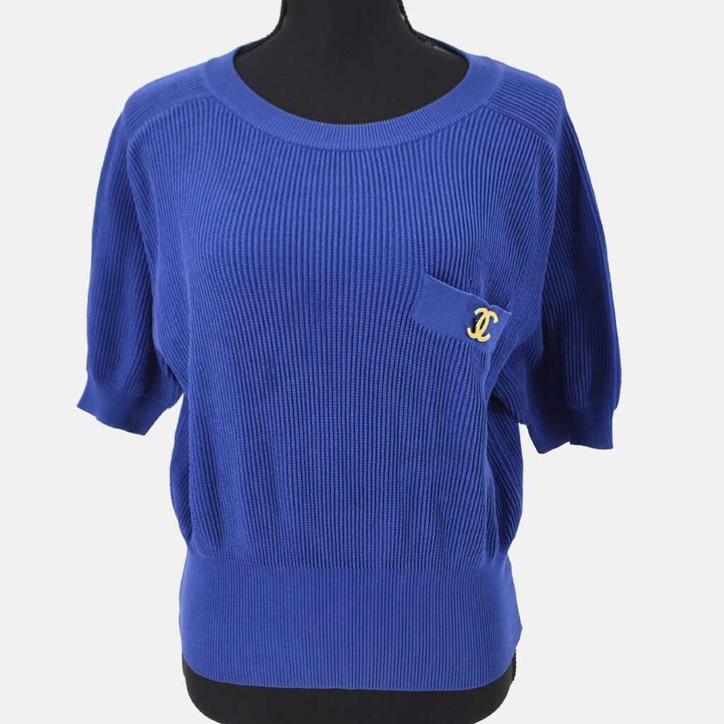 Chanel Round Neck Blue Short Sleeve Knit Top Size 40 Chanel Round Neck Blue Short Sleeve Knit Top Size 40