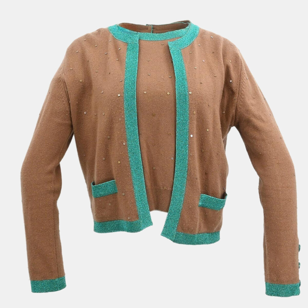 Chanel Ensemble Cashmere Brown Cardigan and Top Women Size 44 Chanel Ensemble Cashmere Brown Cardigan and Top Women Size 44