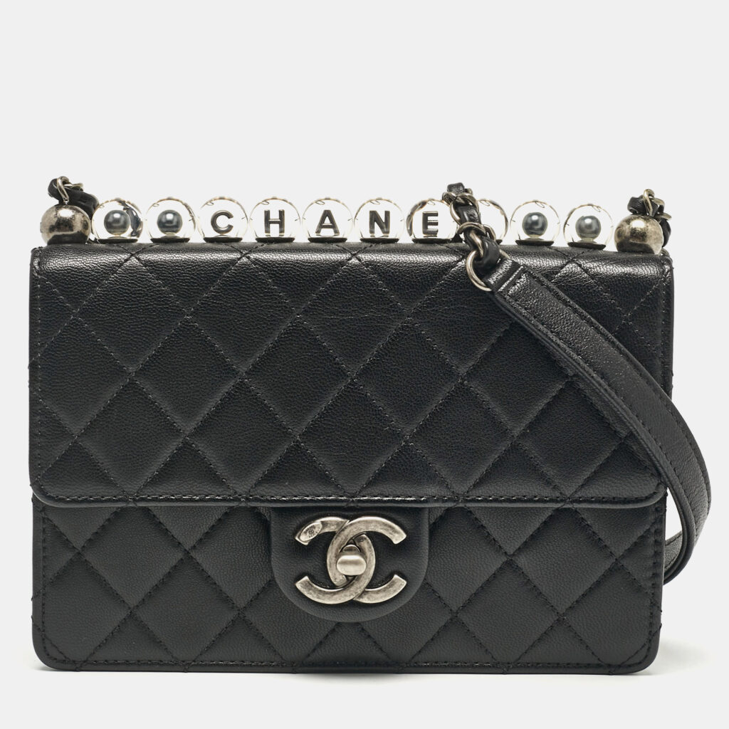 Chanel Black Quilted Leather Chic Pearl Flap Bag Chanel Black Quilted Leather Chic Pearl Flap Bag