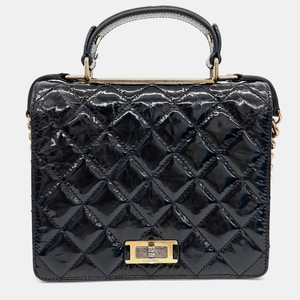 Chanel tote chain bag