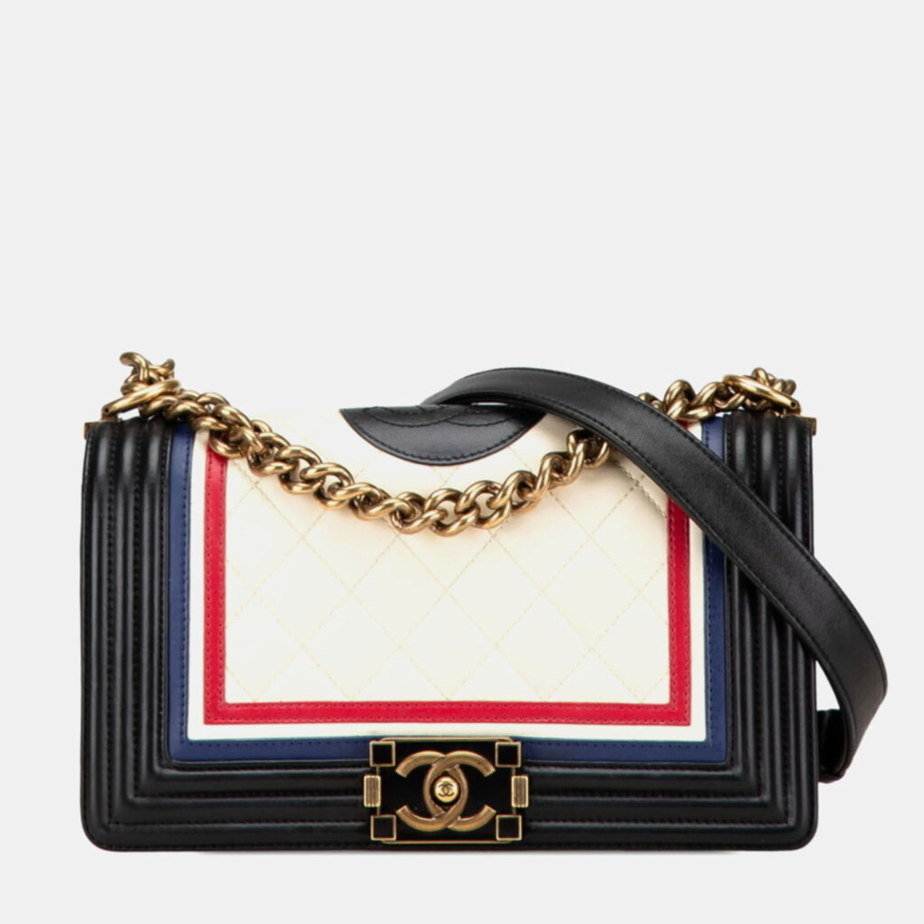 Chanel Black/White/Blue Lambskin Quilted Crest Embellished Medium Boy Flap Bag Chanel Black/White/Blue Lambskin Quilted Crest Embellished Medium Boy Flap Bag