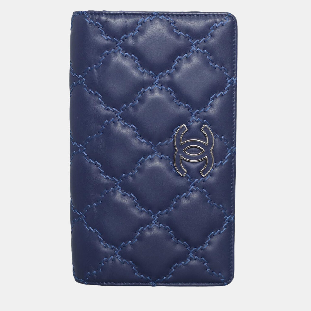 Chanel Blue Quilted Lambskin Leather CC Quilted Bifold Wallet Chanel Blue Quilted Lambskin Leather CC Quilted Bifold Wallet