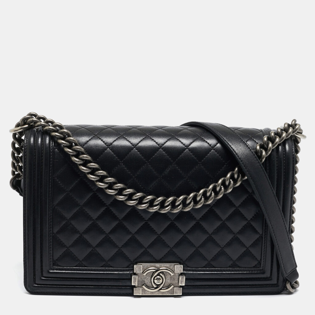 Chanel Black Quilted Leather New Medium Boy Flap Bag Chanel Black Quilted Leather New Medium Boy Flap Bag
