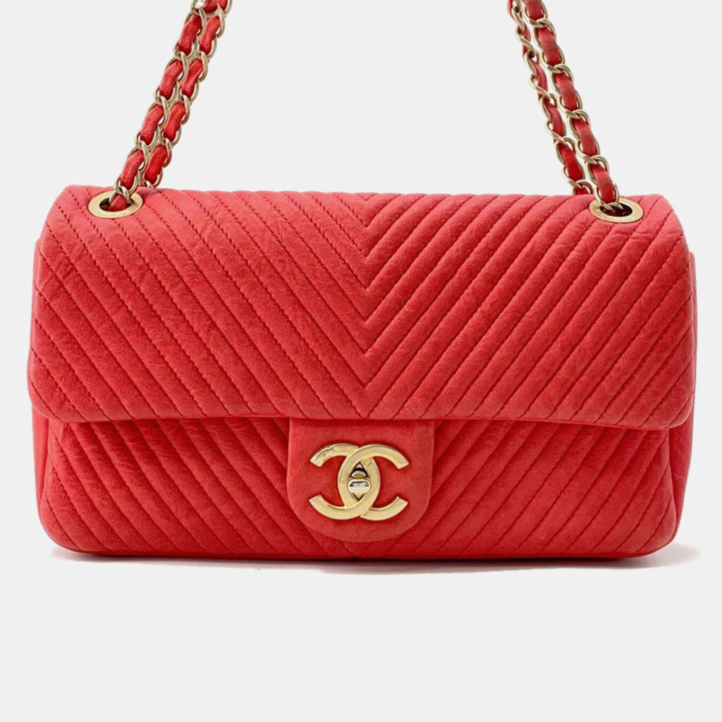 Chanel Chevron Red Leather Chain Shoulder Bag Chanel Chevron Red Leather Chain Shoulder Bag