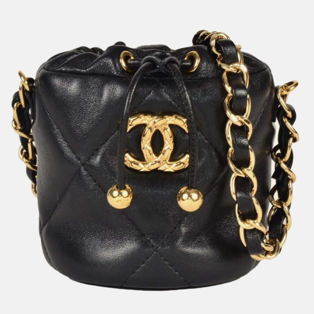 Chanel Black Lambskin Chain Pouch Shoulder Bag Chanel Black Lambskin Chain Pouch Shoulder Bag