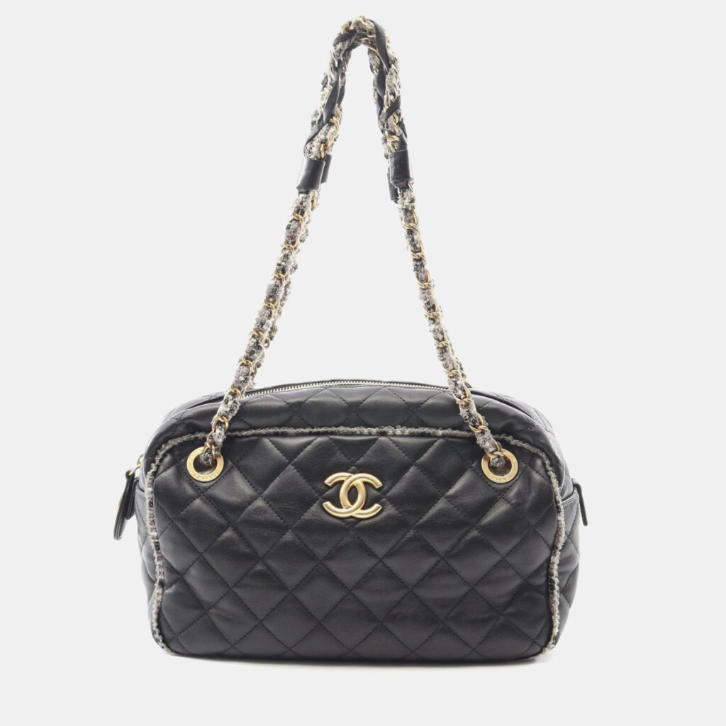 Chanel Black Lambskin Chain Shoulder Bag Chanel Black Lambskin Chain Shoulder Bag