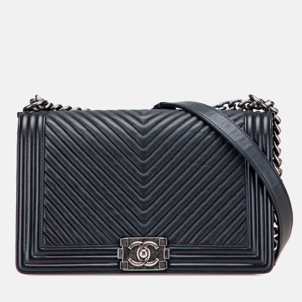 Chanel Black Medium Chevron Wrinkled Lambskin Boy Flap Chanel Black Medium Chevron Wrinkled Lambskin Boy Flap