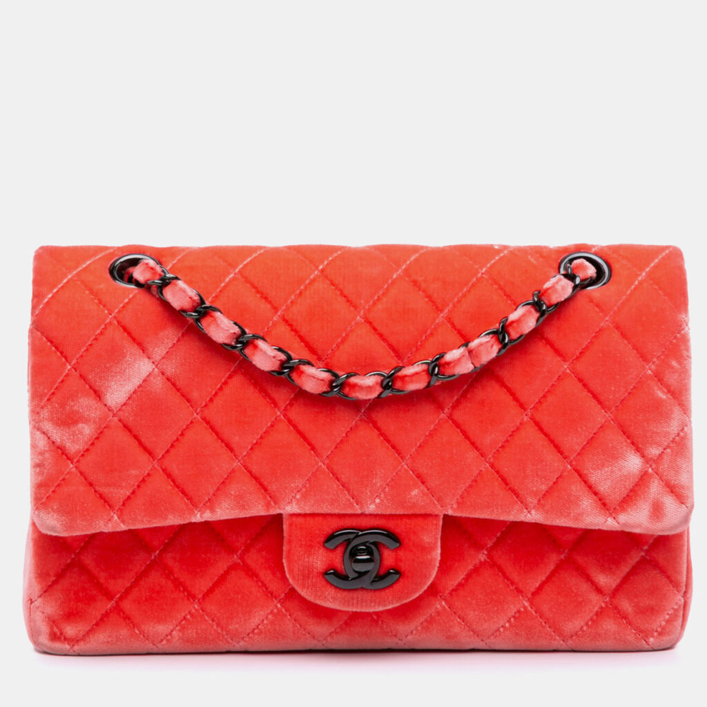 luxury-women-chanel-used-handbags-p1190562-004.jpg Chanel Red Medium Classic Velvet Double Flap