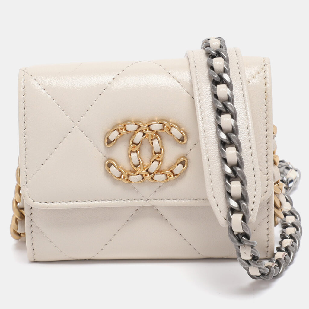 Chanel Cream Quilted Leather 19 Compact Wallet on Chain Chanel Cream Quilted Leather 19 Compact Wallet on Chain