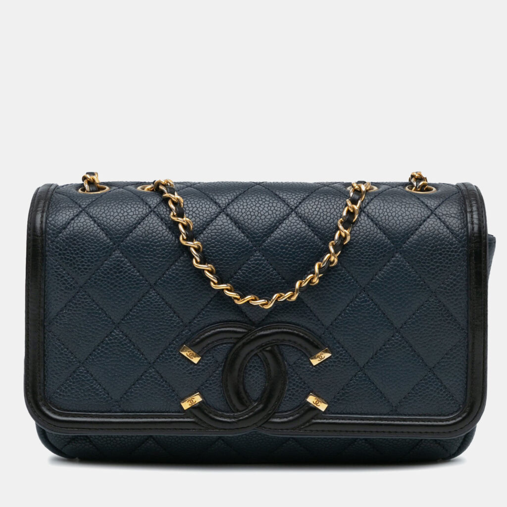 Chanel CC Filigree Flap Small Caviar Leather Shoulder Bag Chanel CC Filigree Flap Small Caviar Leather Shoulder Bag