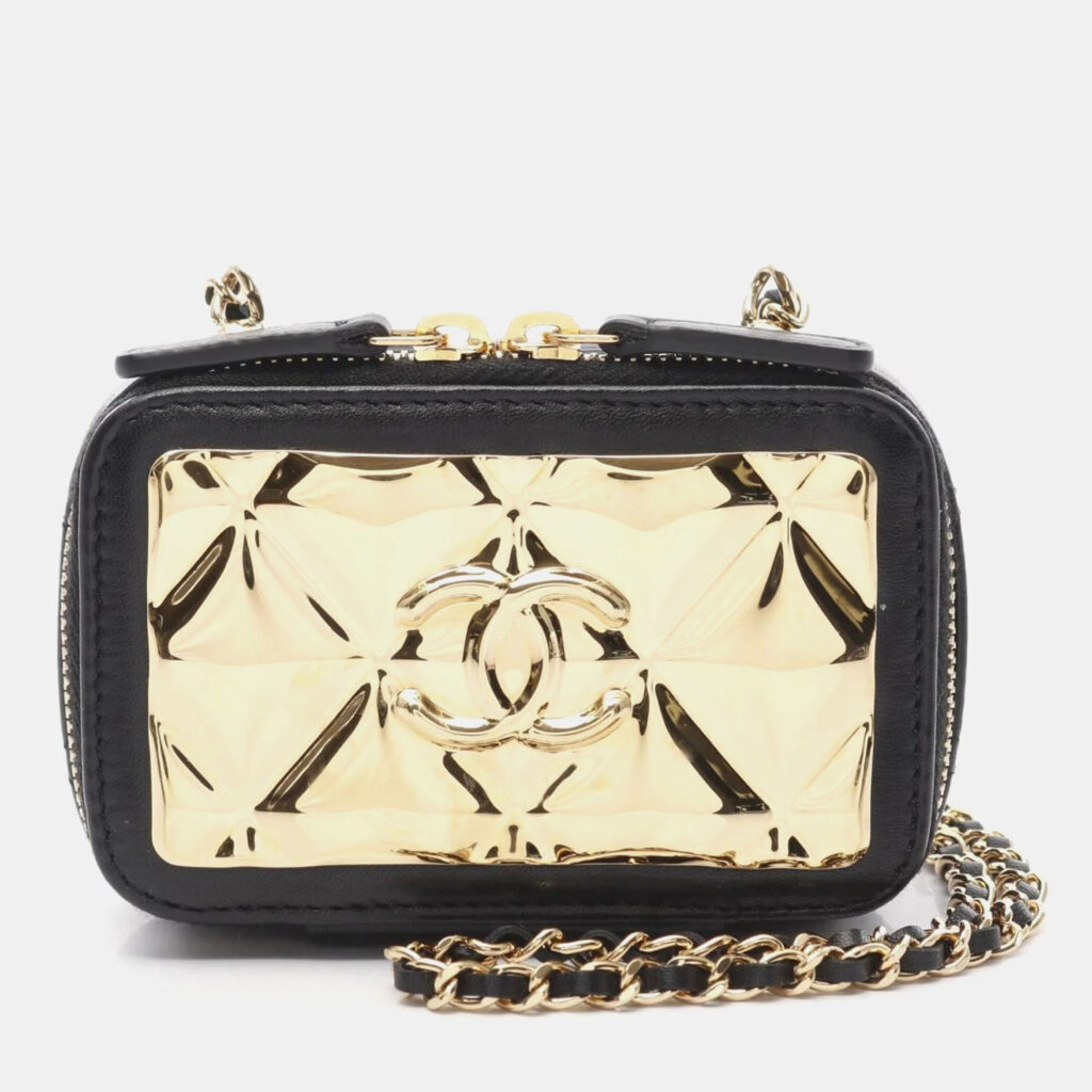 Chanel Plate Vanity Mini Black/Gold Lambskin Shoulder Bag Chanel Plate Vanity Mini Black/Gold Lambskin Shoulder Bag