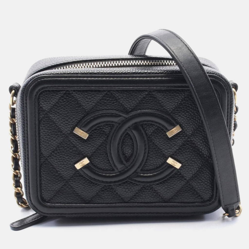 Chanel CC Filigree Mini Vanity Black Leather Shoulder Bag Chanel CC Filigree Mini Vanity Black Leather Shoulder Bag