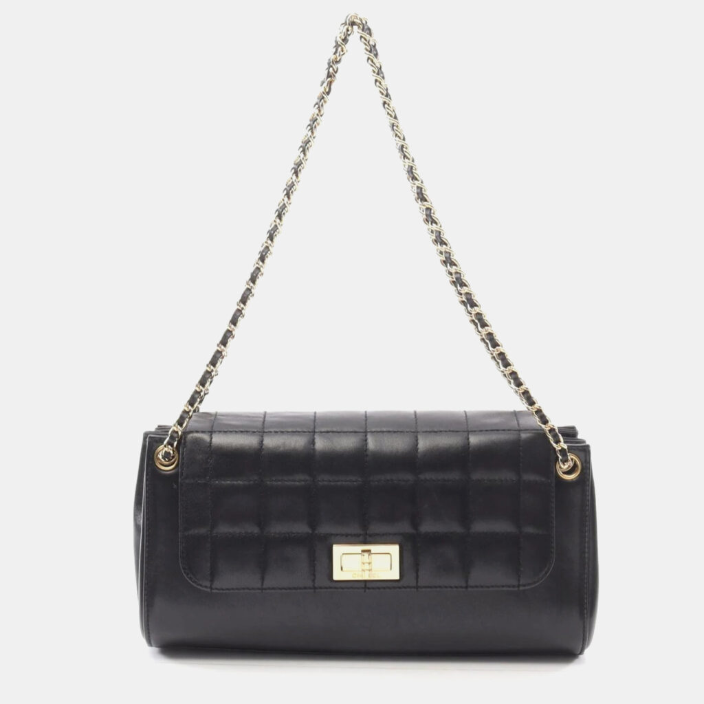 Chanel 2.55 Chocolate Bar Black Lambskin Shoulder Bag Chanel 2.55 Chocolate Bar Black Lambskin Shoulder Bag