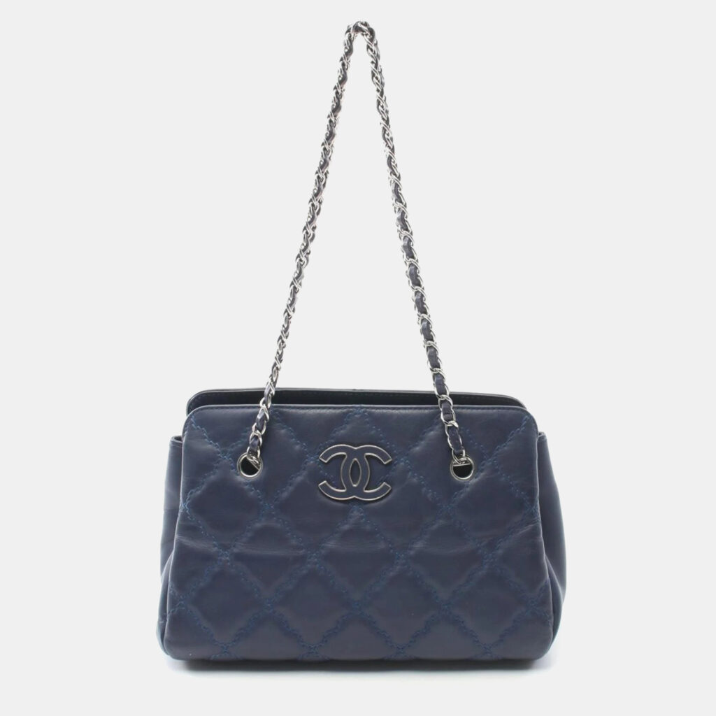 Chanel Ultra Stitch Navy Lambskin Tote Bag Chanel Ultra Stitch Navy Lambskin Tote Bag