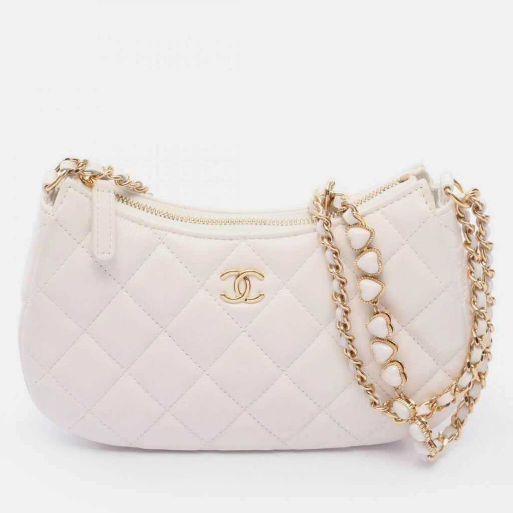 Chanel Matelasse Chain Shoulder Cluch Bag Lambskin White Ghw Chanel Matelasse Chain Shoulder Cluch Bag Lambskin White Ghw