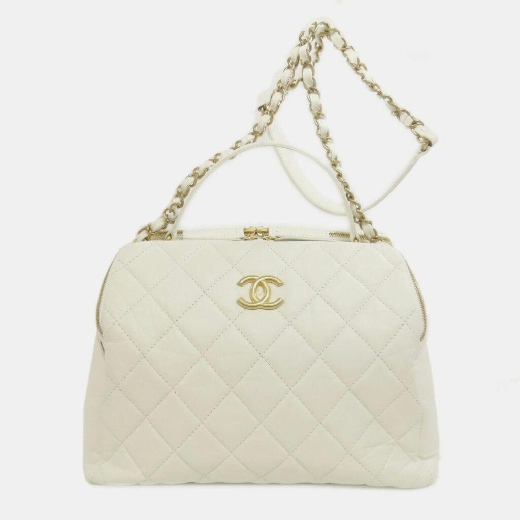 Chanel Cube Vanity White Leather Shoulder Bag Chanel Cube Vanity White Leather Shoulder Bag