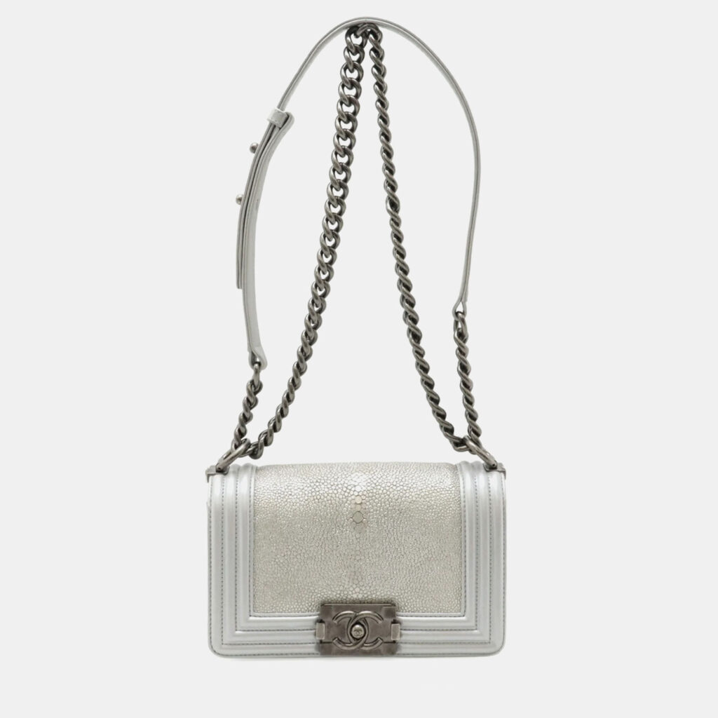 Chanel Boy Metallic Silver Leather Shoulder Bag Chanel Boy Metallic Silver Leather Shoulder Bag