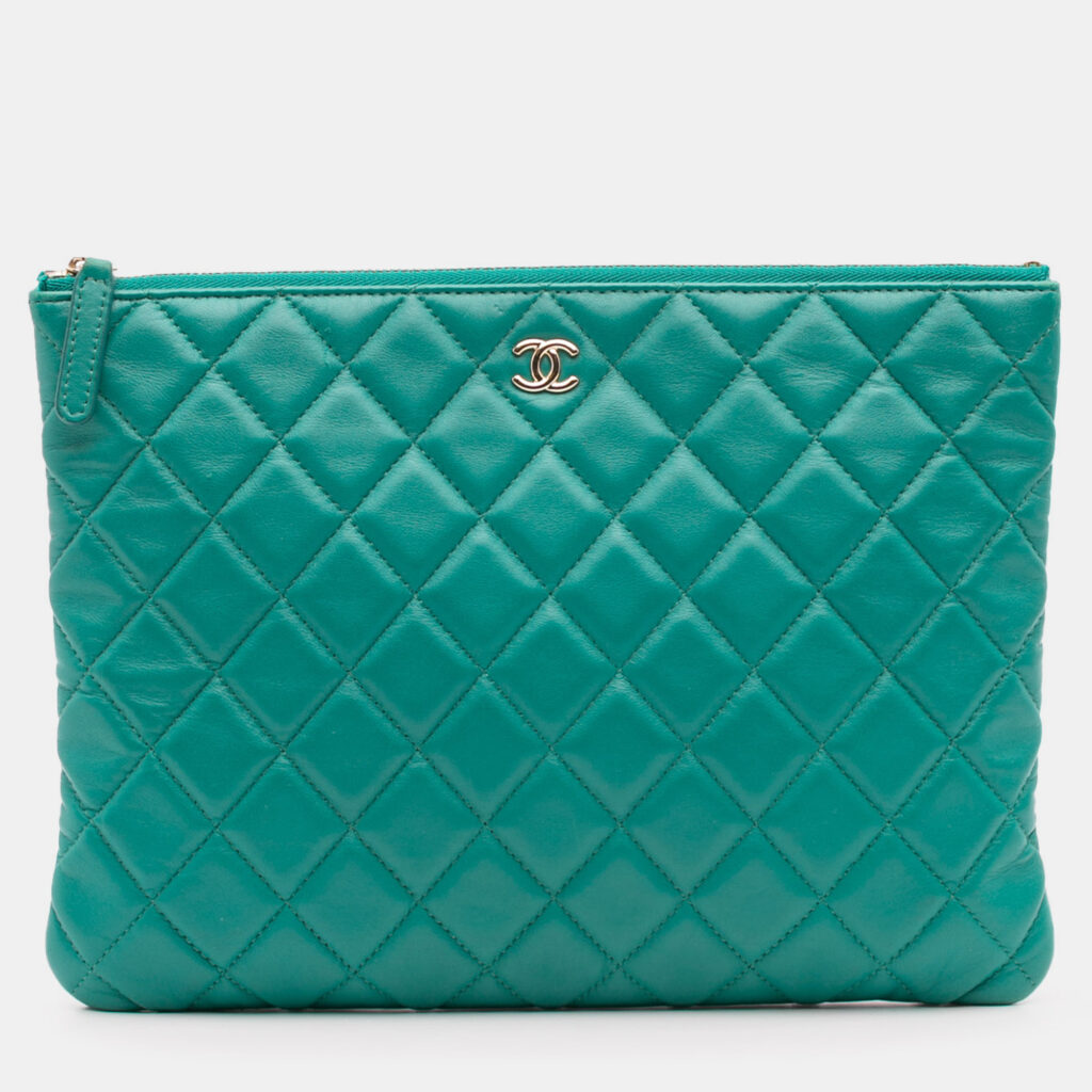 Chanel Green Medium Quilted Lambskin O Case Clutch Chanel Green Medium Quilted Lambskin O Case Clutch