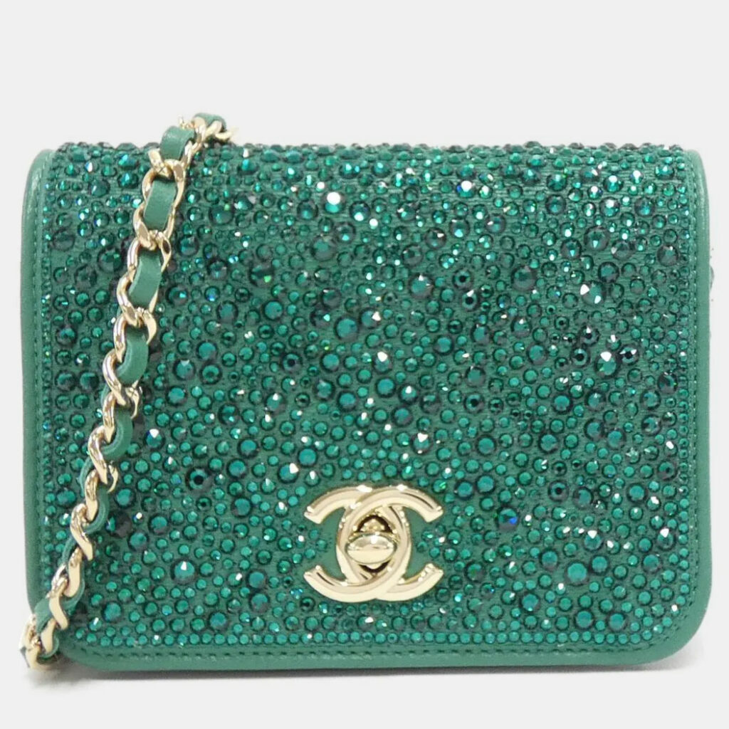Chanel Green Leather Chain Clutch Chanel Green Leather Chain Clutch