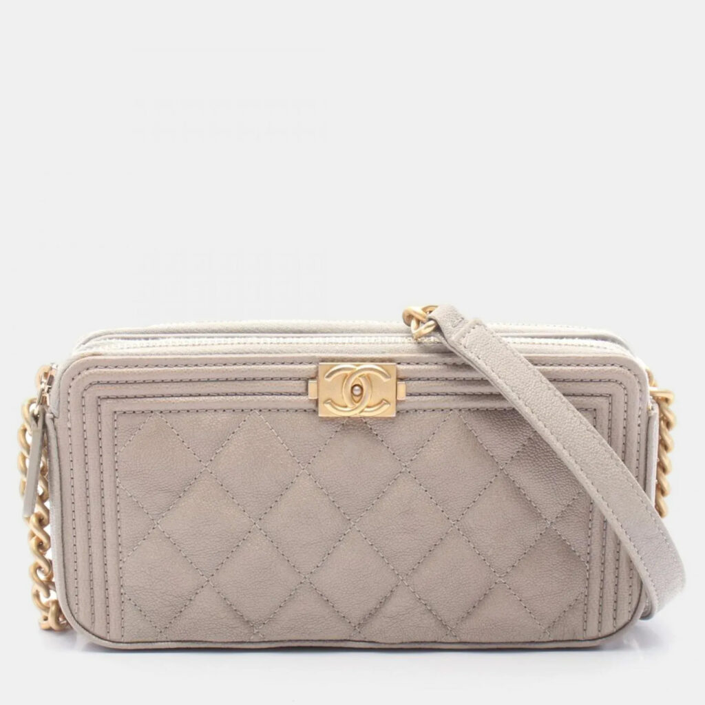 Chanel Boy Beige Grained Calfskin Leather Shoulder Bag Chanel Boy Beige Grained Calfskin Leather Shoulder Bag